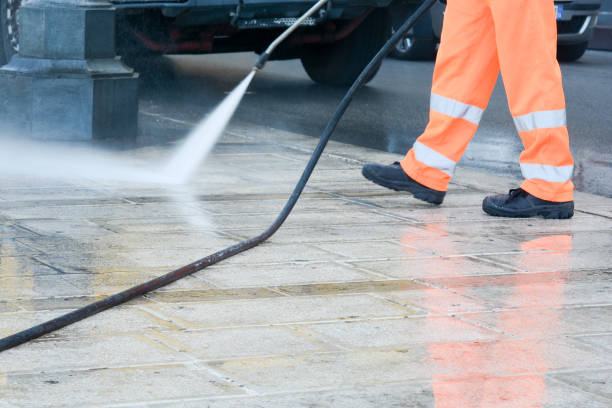 Jet Washing (Oil Spill)